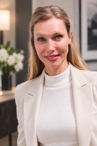 Sandra Pagenkemper’s International Aviation Expertise Advances Her Role in Aviation Training